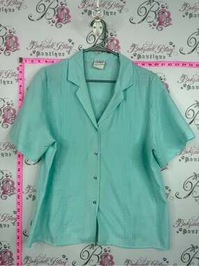 Koret vintage top blue Mint Green Short Sleeve Button-Down Shirt